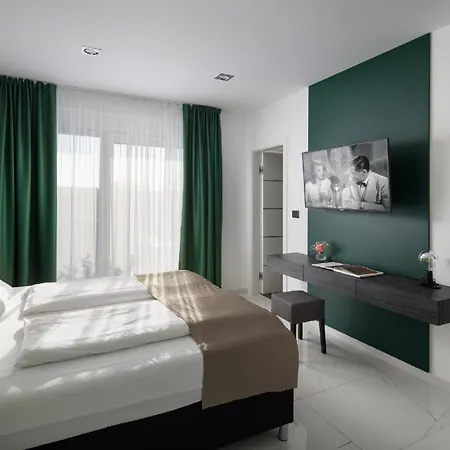 Dom wakacyjny Mit Privatpool Fuer 10 Personen Ca 308 Qm In Banjole, Istrien Istrische Riviera *